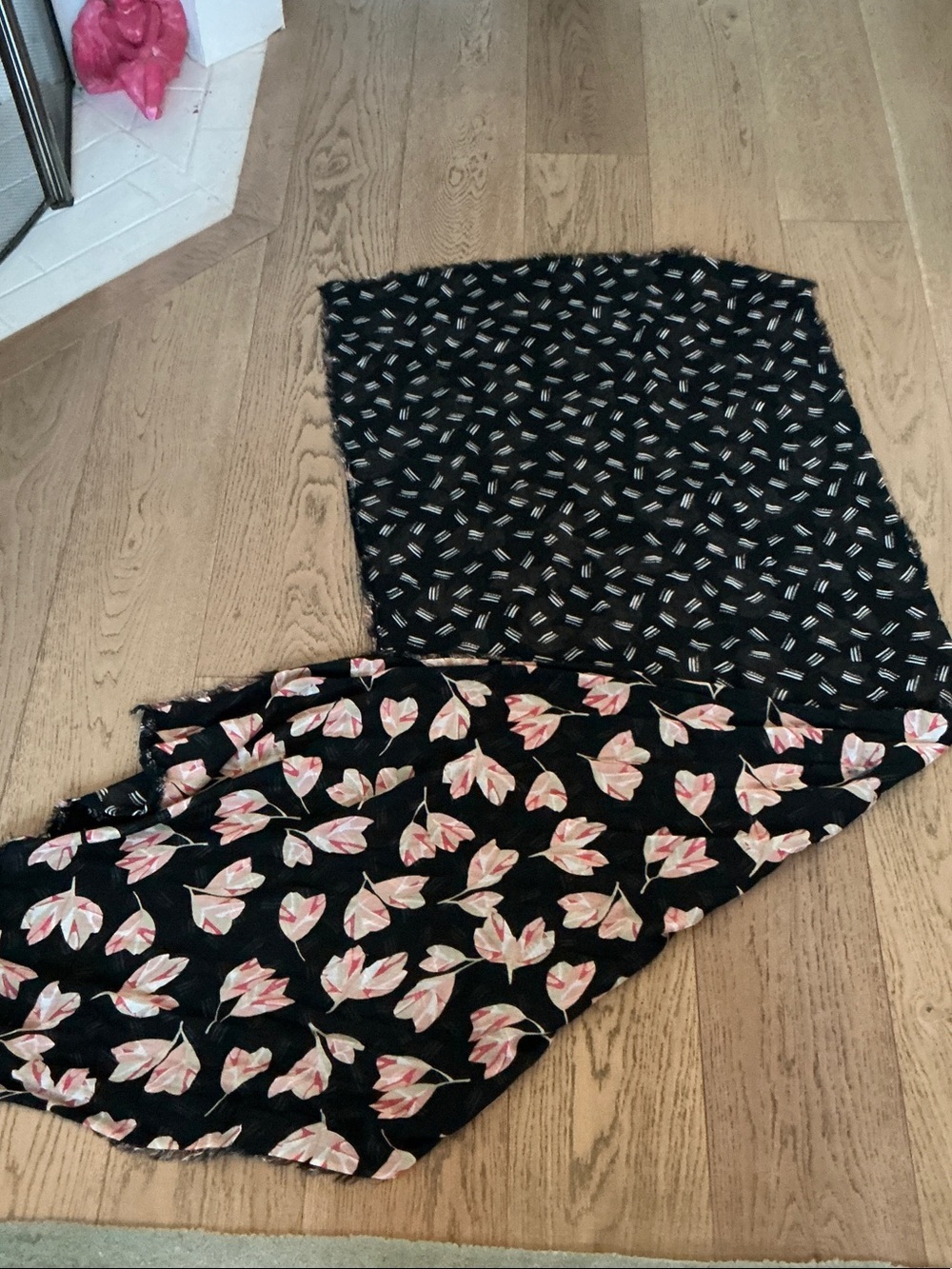 LUCKY BRAND 2 sided Black Floral Shawl, Wrap, Scarf pashmina